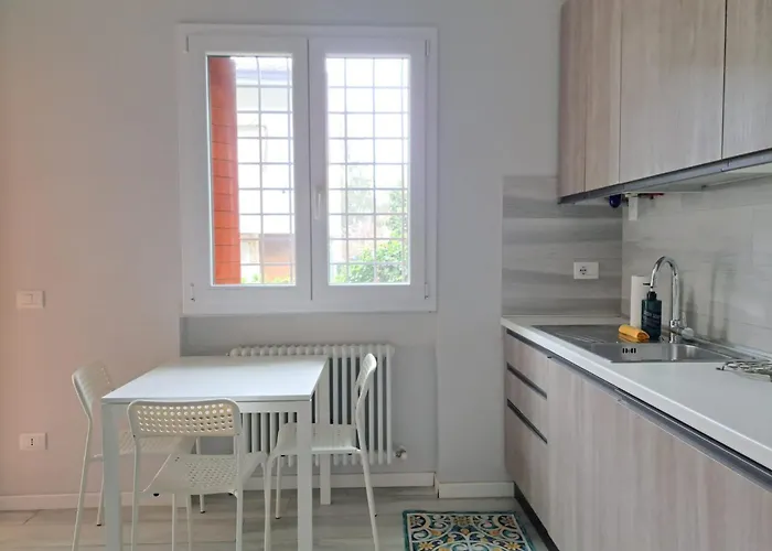 Lion House Риччоне