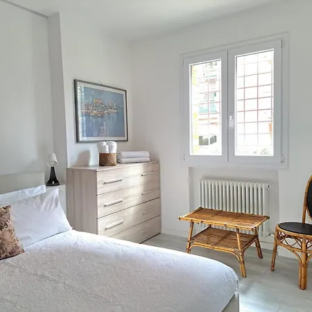 Lion House Apartamento Riccione